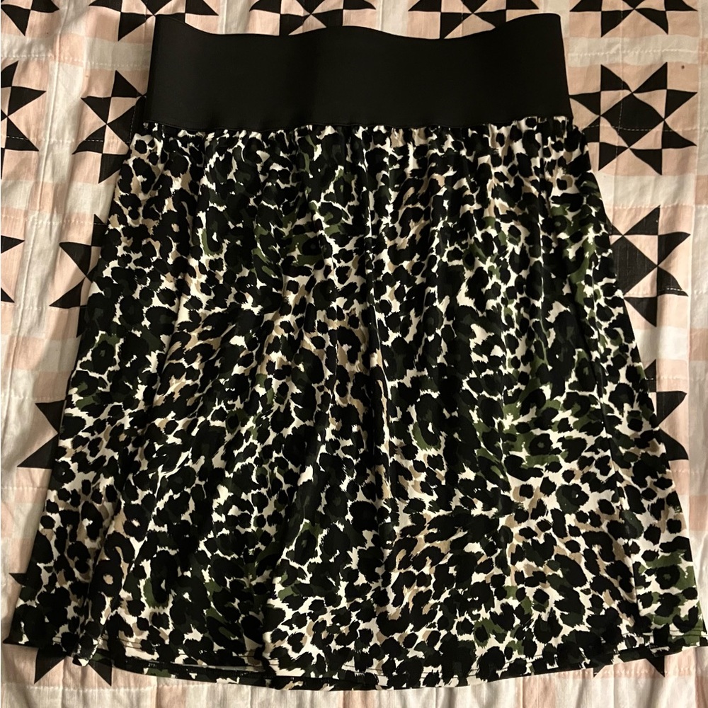 Vintage LAUNDRY by Shelli Segal Skater Skirt Leopard Print misses Sz 8 NM